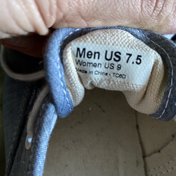 Blue Vans Size 9 - Picture 4 of 5